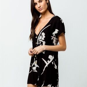 O'Neill Black and White Tie-Dye Jumpsuit Casual V-Neck